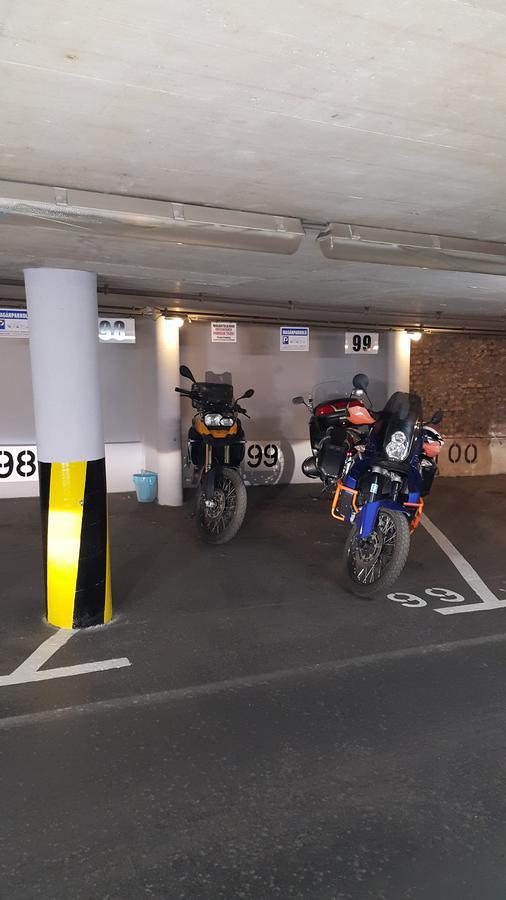 Apartment In The Center Of Budapest -Free Garage Parking Buitenkant foto